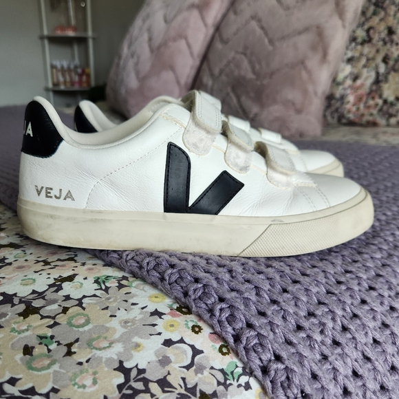 Veja ChromeFree Recife Sneakers - Picture 1 of 8